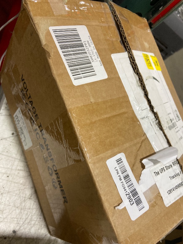 Photo 1 of LVYUAN Voltage Transformer Converter 2000 Watt Step Up/Down Convert from 110-120 Volt to 220-240 Volt and from 220-240 Volt to 110-120 Volt with 2 US outlets, 2 Universal outlets