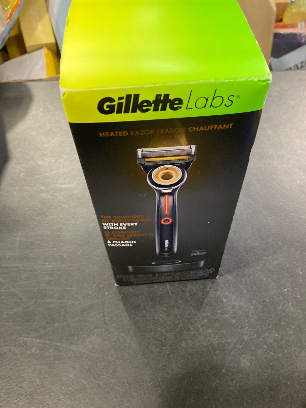 Photo 1 of ***MISSING PARTS, USED, AND NOT IN ITS ORIGINAL BOX *** Gillette Styler: Beard Trimmer, Men's Razor & Edger, All Purpose Styler, All-in-one Tool, Shave, Trim & Edge, Waterproof, Fusion Razors for Men / Styler, with 3 Comb Attachments