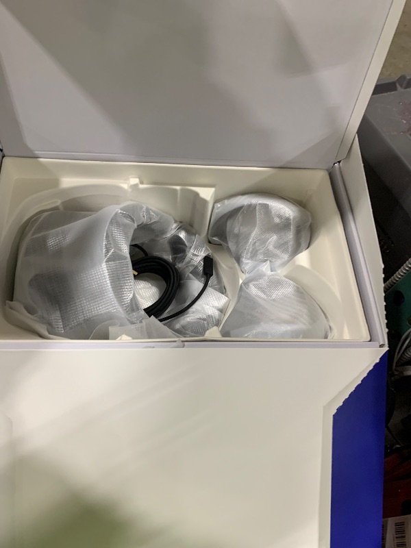 Photo 1 of PlayStation VR2 (PSVR2)
