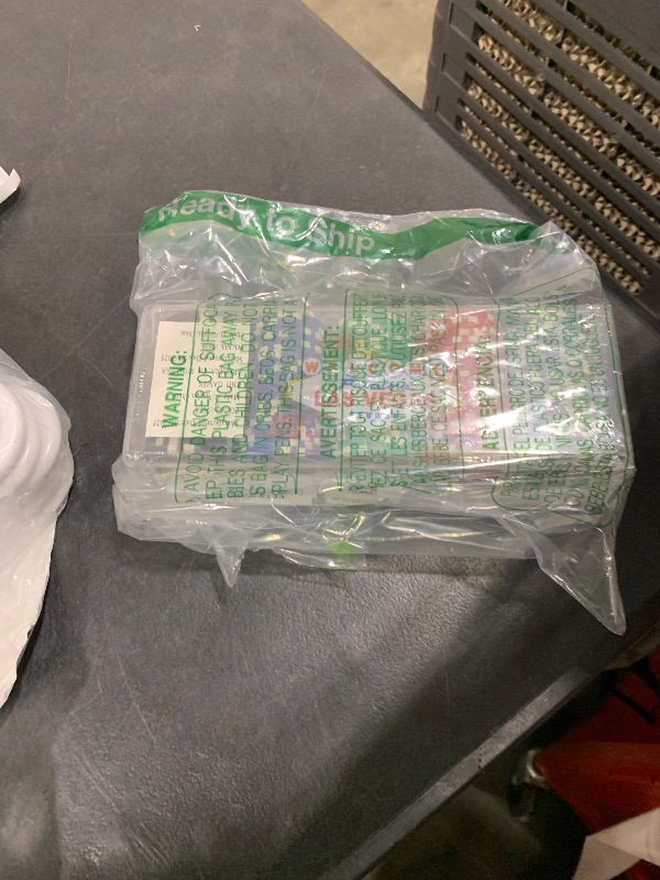 View 2 of 100 Piece Las Vegas Design Poker Chips in Clear Plastic Tray