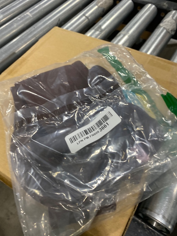 Photo 1 of Vanity Fair womens Beauty Back Smoothing Minimizer Bra, Cappuccino, 40D US