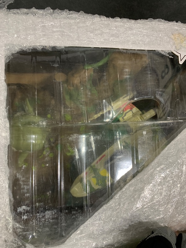 Photo 1 of Funko Pop! Deluxe: Yoda Lifting X-Wing, Galactic Convention Exclusive