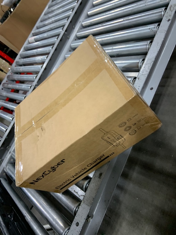 Photo 1 of **UNKNOWN BRAND** EV Charger 40Amp with WiFi APP/Plug-Play, 240V NEMA 14-50P Plug, 25FT Cable with ETL Certified, Portable Electric Vehicle Charging Stations EVSE J1772 Connector (40A j1772 Connector)