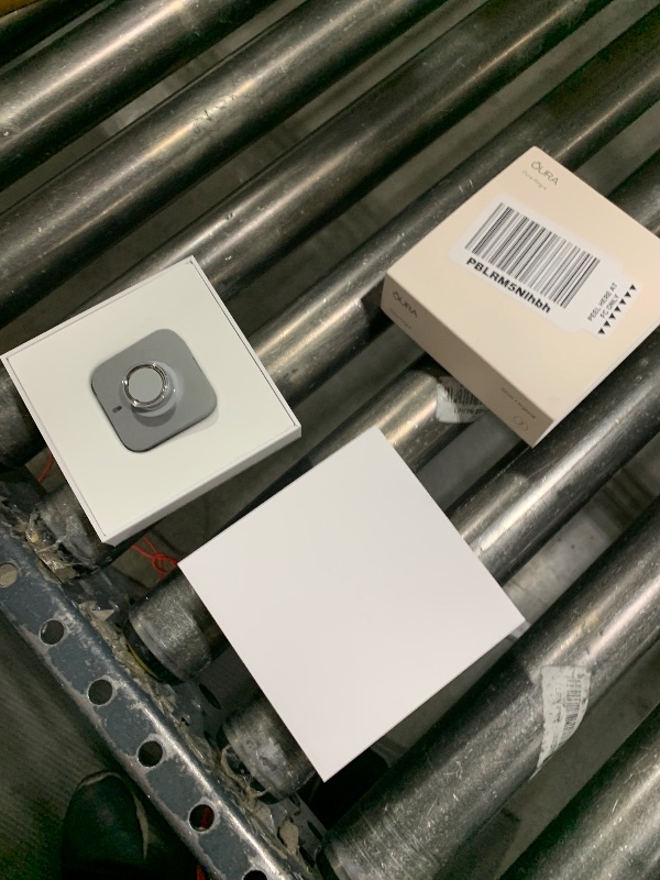 Photo 1 of Oura Ring 4 - Silver - Size 7 - Size