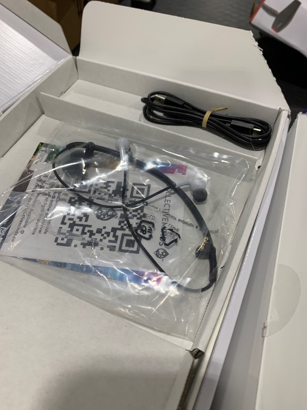 Photo 1 of PlayStation VR2 Horizon Call of The Mountain™ Bundle (PSVR2)