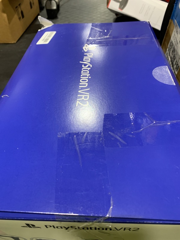 Photo 1 of PlayStation VR2 Horizon Call of The Mountain™ Bundle (PSVR2)