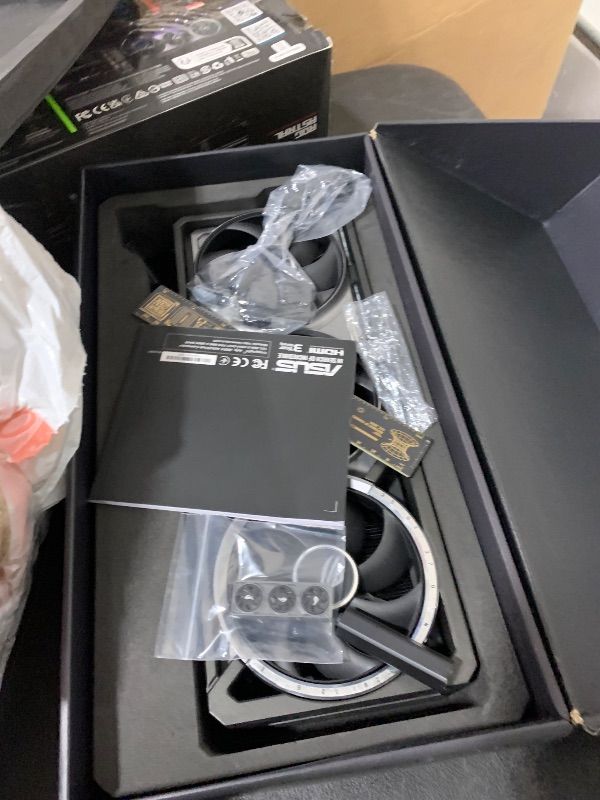 Photo 1 of MAJOR DAMAGE-------SELLING FOR PARTS ONLY-----------------------ASUS ROG Astral GeForce RTX™ 5090 OC Edition Gaming Graphics Card (PCIe® 5.0, 32GB GDDR7, HDMI®/DP 2.1, 3.8-Slot, 4-Fan Design, Axial-tech Fans, Patented Vapor Chamber, Phase-Change GPU Therm