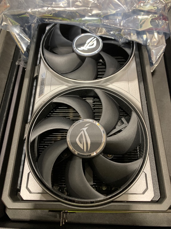 Photo 1 of ASUS ROG Astral GeForce RTX™ 5090 OC Edition Gaming Graphics Card (PCIe® 5.0, 32GB GDDR7, HDMI®/DP 2.1, 3.8-Slot, 4-Fan Design, Axial-tech Fans, Patented Vapor Chamber, Phase-Change GPU Thermal pad)