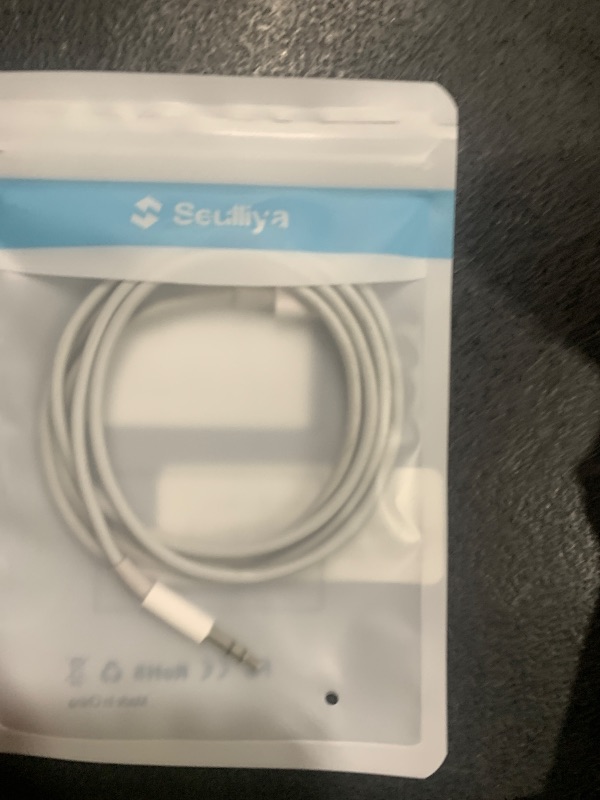 Photo 1 of (Apple MFi Certified) iPhone AUX Cord,Lightning to 1/8 Inch Audio Cable,3.3ft, Headphone Jack Adapter Male Aux Stereo Audio Cable Compatible for iPhone 14/13/12/11/XR/X/8/7 (White)