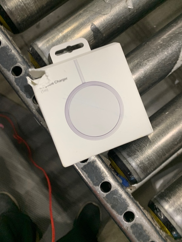 Photo 1 of  MagSafe Charger (1 m): Wireless Charger with Fast-Charging Capability