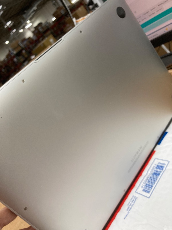View 3 of ***IT IS USED AND THE CHARGER IS MISSING.**Apple MacBook Air 13-inch Laptop 1.6GHz Core i5, MJVE2LL/A, 4GB RAM, 256GB SSD (Renewed)