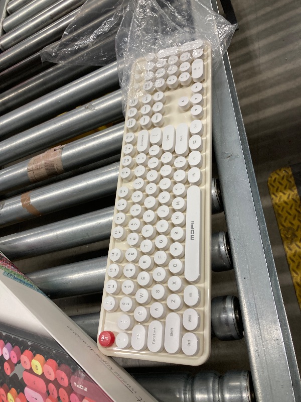 Photo 1 of ***NO MOUSE***Wireless Keyboard and USB Combo, Ergonomic Full Size Typewriter Retro Round Keycaps Keyboard, Compatible with Windows, PC, Perfer for Home and Office Keyboards (Beige)***NO MOUSE***