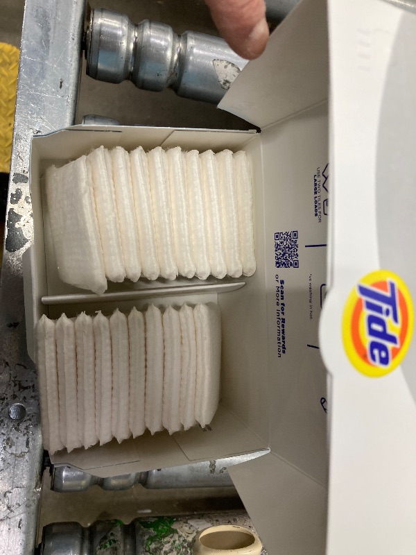 Photo 1 of **MISSING ONE BOX/ONLY 1 BOX OF 20***Tide evo Free & Gentle Laundry Detergent Tiles, Fragrance-Free, 40 Medium Sized Loads, Easy to Use, Safe for All Machines and Water Conditions