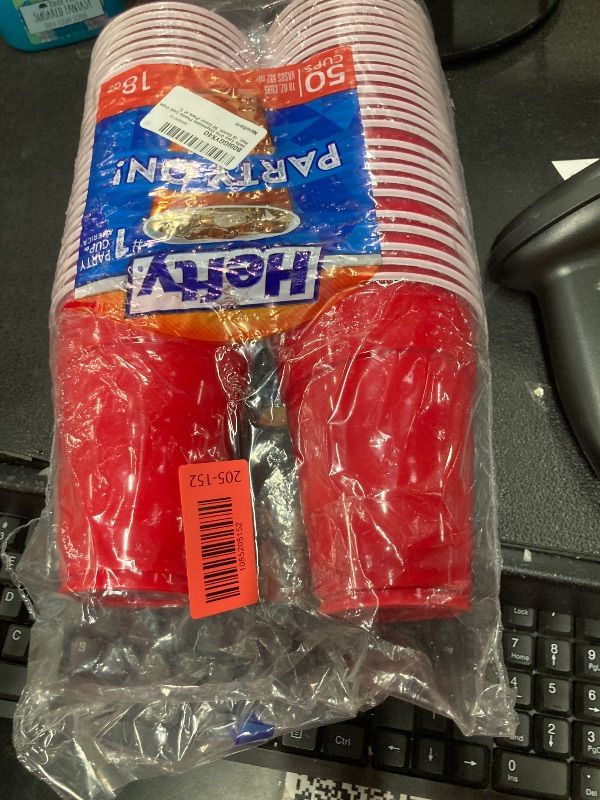 Photo 2 of Hefty Easy Grip Party Cups, Red