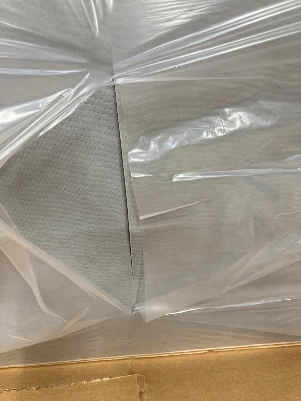 Photo 1 of ****cut with the box cutter******
Size Bunkie Board