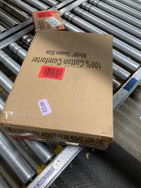 Photo 1 of Cotton Comforter, Queen