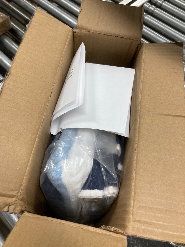 Photo 1 of Cotton Comforter, Queen