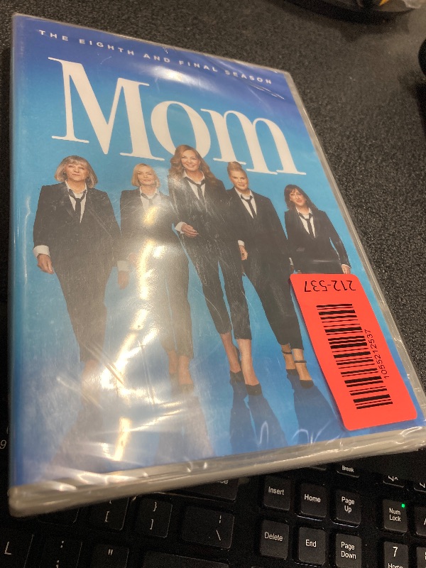 Photo 1 of ***FACTORY SEALED***Mom - Season 8 (final Season) [DVD]***FACTORY SEALED***
