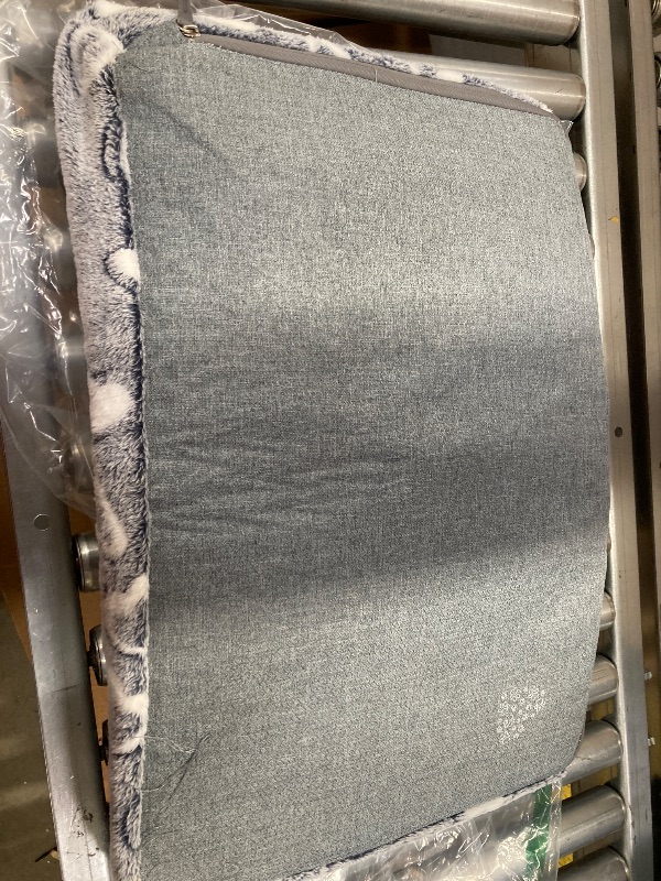 Photo 1 of ***SOME LONG THREADS ON BACK***VANKEAN Reversible Cool and Warm Dog Bed Mat for Crates - Stylish Pad With Waterproof Inner Linings and Removable Machine Washable Cover, Firm Support for Small to XX-Large Dogs, Grey***SOME LONG THREADS ON BACK***