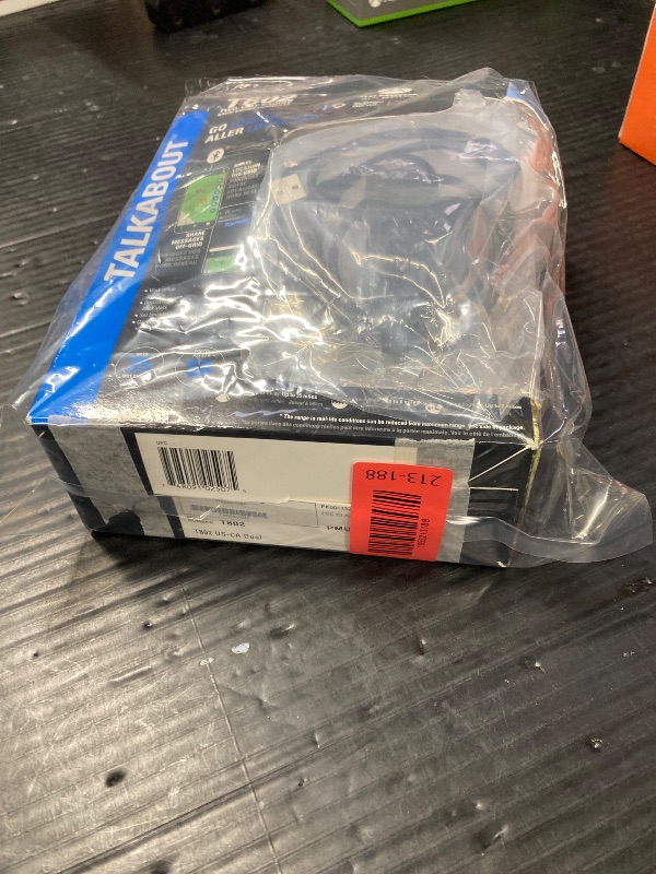Photo 1 of ***WHAT YOU SEE IN PIC IS EVERYTHING INCLUDED* NOTHING ELSE***Motorola Solutions, Portable FRS, T802, Talkabout, Two-Way Radios Waterproof IP54 Walkie Talkie Emergency Preparedness, Rechargable, 22 Channel, 35 Mile, Black W/Blue, 2 Pack***WHAT YOU SEE IN