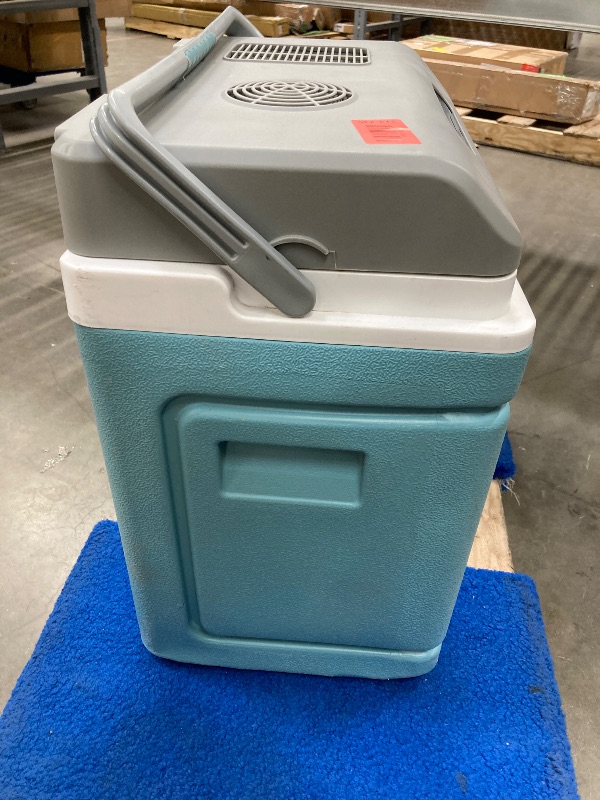 Photo 1 of ***VERY DIRTY INSIDE* HANDLE IS HARD TO MOVE FROM UP & DOWN POSITION***Pinnacle Thermoware Electric Cooler – Large 30L Portable Cooler for Hot and Cold Drinks and Food – 12v Travel Cooler for Car, Camper, RV, Van – Plug-In Cooler Refrigerator for Travel, 