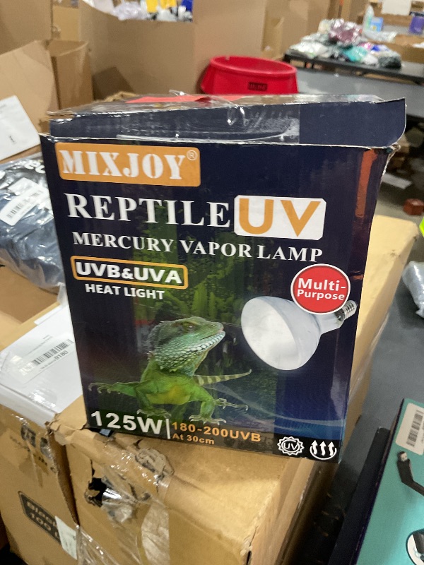 Photo 1 of reptile uv light 