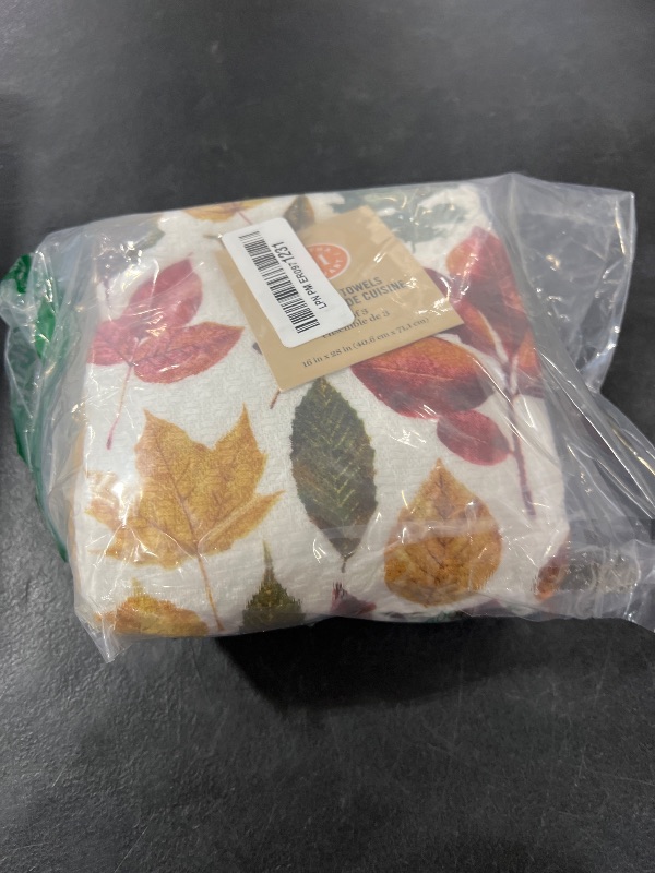 Photo 1 of Martha Stewart Autumn Harvest Falling Leaves Kitchen Towel 3-Pack Set, 100% Cotton with Absorbent Terrycloth, Decorative Kitchen Towels, Tan/Red/Green, 16"x28"