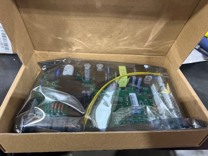 Photo 1 of WISINY WR55X10942 WR55X10942C Refrigerator Control Board Compatible for GE Refrigerator Main Control Board Replaces WR55X10942P WR55X11130 WR55X10552 WR55X10656 WR55X10996 WR55X11072