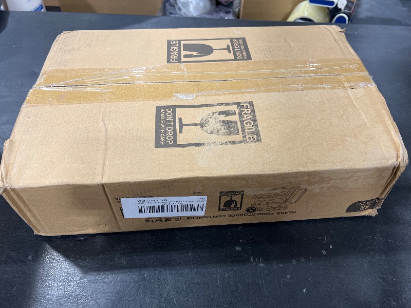 Photo 1 of [80 oz & 36 oz]Extra Large Glass Food Storage/Baking Containers Set with Lids, 2 Pack 80 oz(10 cup)&2 Pack 36 oz (4.5 cup)Airtight Glass Container,Microwave,Oven,Freezer and Dishwasher, White