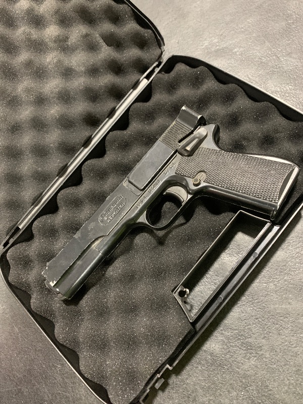Photo 1 of Umarex T4E Smith & Wesson M&P M2.0 .43 Caliber Training Pistol Paintball Gun Marker, LE Blue