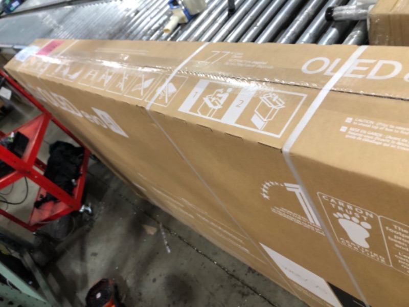 Photo 1 of LG 77-Inch Class OLED evo C4 Series Smart TV 4K Processor Flat Screen with Magic Remote AI-Powered with Alexa Built-in (OLED77C4PUA, 2024)