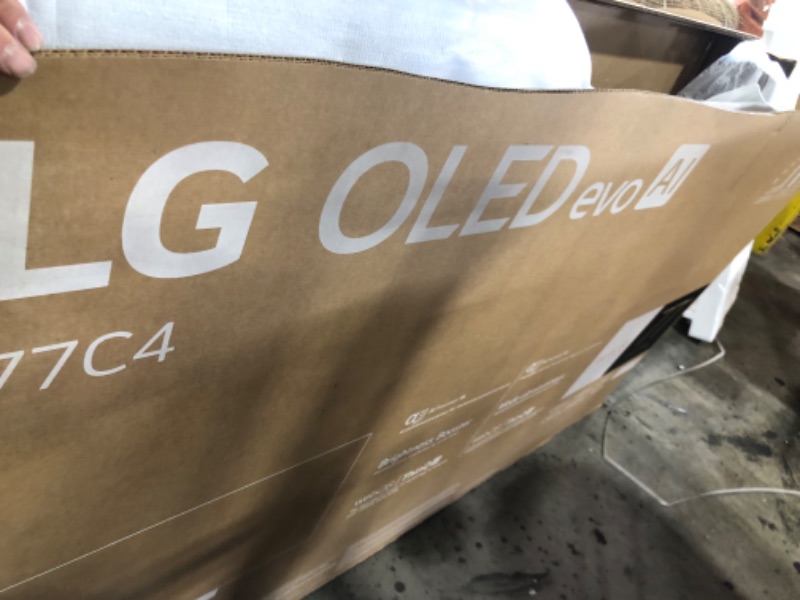 Photo 1 of LG 77-Inch Class OLED evo C4 Series Smart TV 4K Processor Flat Screen with Magic Remote AI-Powered with Alexa Built-in (OLED77C4PUA, 2024)