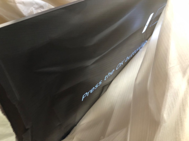 Photo 1 of LG 77-Inch Class OLED evo C4 Series Smart TV 4K Processor Flat Screen with Magic Remote AI-Powered with Alexa Built-in (OLED77C4PUA, 2024)