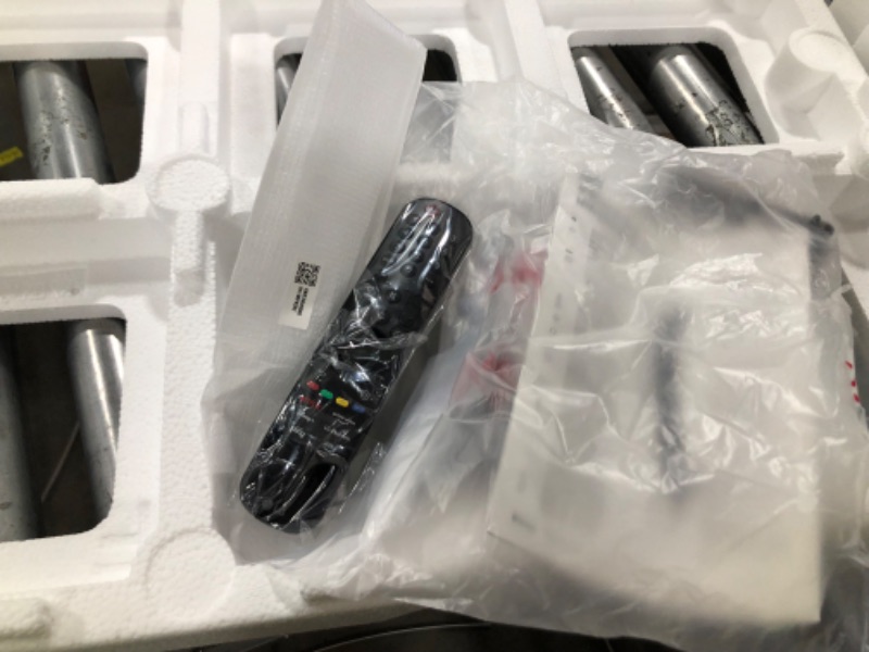 Photo 1 of LG 77-Inch Class OLED evo C4 Series Smart TV 4K Processor Flat Screen with Magic Remote AI-Powered with Alexa Built-in (OLED77C4PUA, 2024)