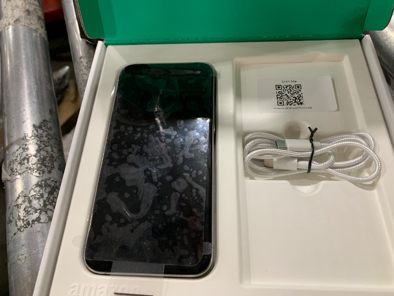 Photo 1 of Apple iPhone 15 Pro Max, 256GB, Natural Titanium - Unlocked (Renewed Premium)