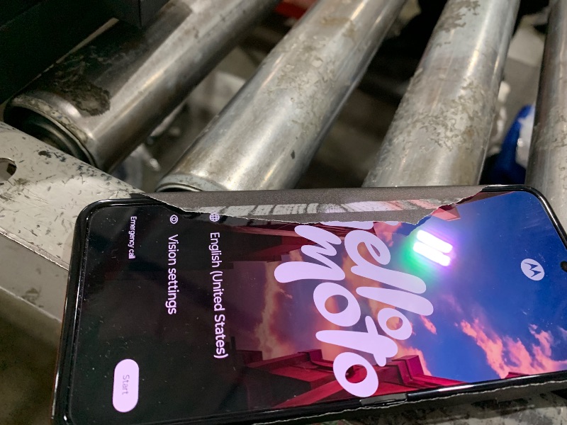 Photo 1 of Motorola razr | 2024 | Unlocked | Made for US 8/256GB | 50MP Camera | Spritz Orange