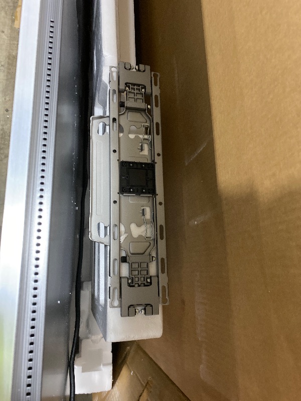 Photo 1 of FOR PARTS ONLY - LG 83-Inch Class OLED evo AI 4K G5 Series Smart TV w/Dolby Atmos, Dolby Vision, HDR10, AI Super Upscaling 4K, Filmmaker Mode, Wow Orchestra, Alexa Built-in (OLED83G5WUA, 2025)