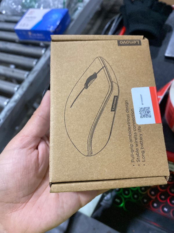 Photo 1 of Lenovo 530 Wireless Mouse – Full Size Computer Mouse for PC, Laptop, Windows Computer - 2.4 GHz Nano USB Receiver - Ambidextrous Design - 12 Months Battery Life – Cordless
