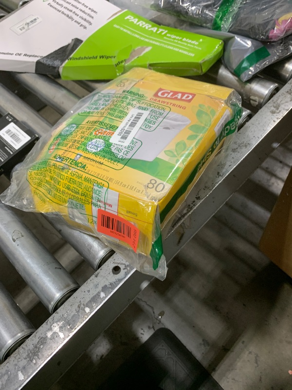 Photo 1 of Glad Medium Trash Bags, 8 Gallon, Gain Original with Febreze Garbage Bags, With Odor Control and Drawstring, 80 Count