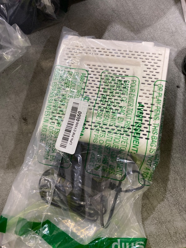 Photo 1 of ARRIS (SB8200) - Cable Modem - Fast DOCSIS 3.1 32x8 Gigabit Cable Modem , Approved for Comcast Xfinity, Cox, Charter Spectrum, & more | 1 Gbps Max Internet Speed, 4 OFDM Channels - (No Built-in Wifi)