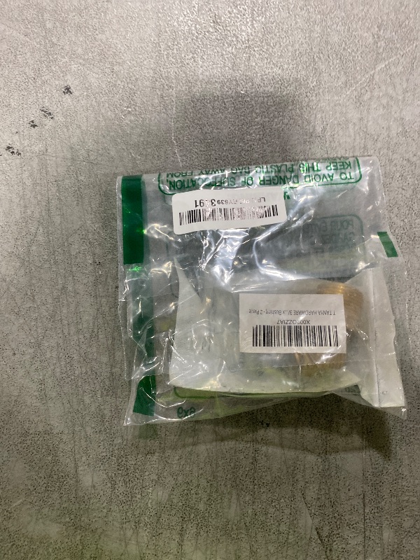 Photo 1 of T TANYA HARDWARE 3/4 Inch NPT Male x 1/2 Inch NPT Female Brass Reducer Hex Bushing, Thread 1" OD to 0.75" ID, (2 Piece)