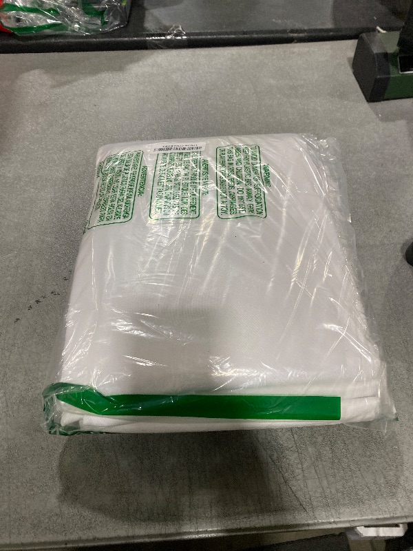 Photo 1 of Fitable 6 Pack White Round Table Clothes - 70 Inches in Diameter - Stain Resistant and Washable Tablecloths, Polyester Fabric Table Covers for Wedding, Party, Banquet, Gathering