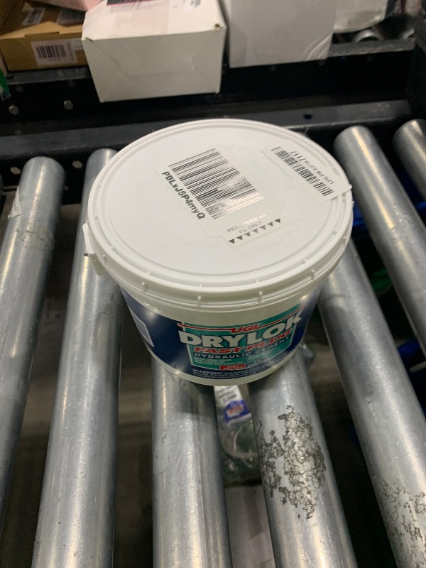 Photo 1 of Zar 00917 4 lbs. Hydraulic Cement