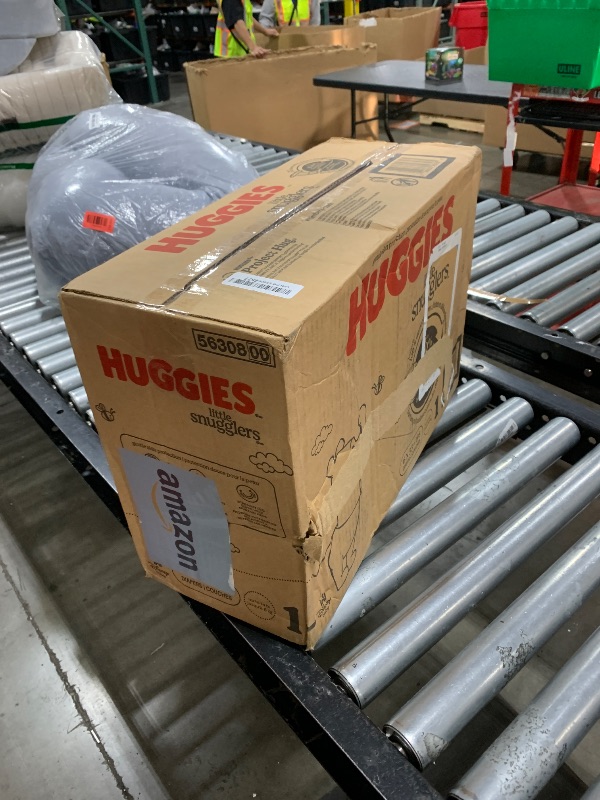 Photo 1 of Huggies Size 1 Diapers, Little Snugglers Diapers, Size 1 (8-14 lbs), 198 Count (6 Packs of 33), Packaging May Vary