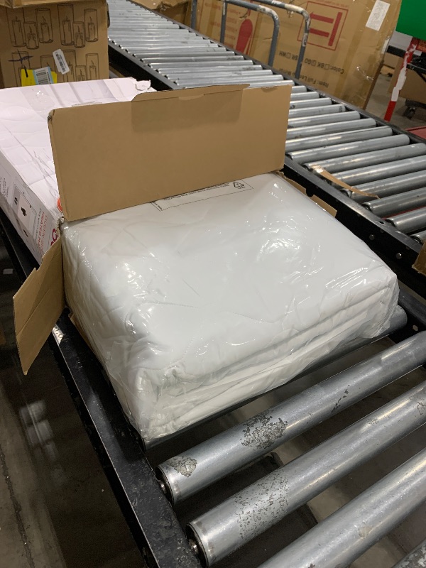 Photo 1 of Beurer UWB70 Heated Mattress Pad Queen, Dual Control Electric Mattress Cover with Separate Feet/Body Heat, Auto Shut Off, 9 Warming Levels, Overheat Protection, and Soft Quilted Fabric, 60" x 80"