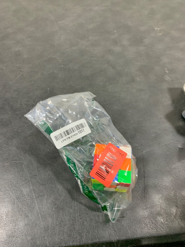 Photo 1 of GAN 356 R S, 3x3 Speed Cube Gans 356RS Magic Cube Non-Magnetic (Stickerless)