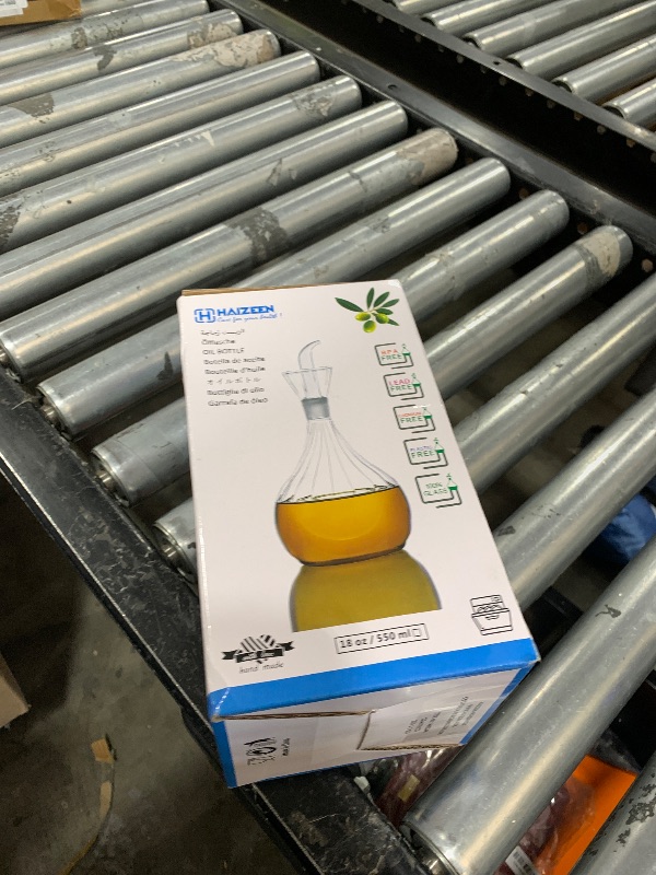 Photo 1 of HAIZEEN 18ounce/ 550 ml Olive Oil Dispenser Oil Bottle Glass with No Drip Bottle Spout