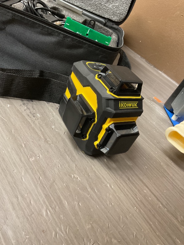 Photo 1 of SEE PICTURES AND NOTES…….IKOVWUK Laser Level, 3x360° Cross Line Laser for Construction and Picture Hanging, 12 Green Lasers with Self-leveling, 3D Vertical & Horizontal Line, Level Tool with 5200 mAh Rechargeable Battery
