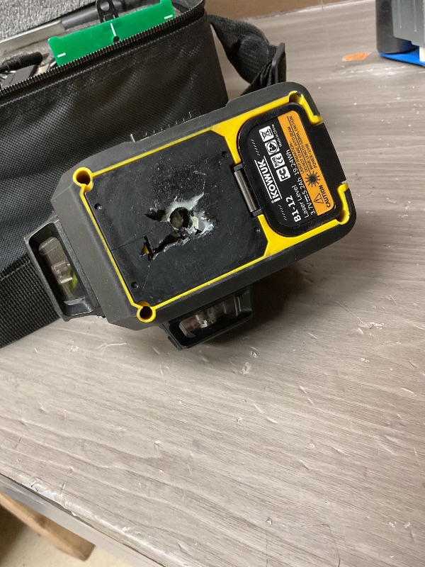 Photo 1 of SEE PICTURES AND NOTES…….IKOVWUK Laser Level, 3x360° Cross Line Laser for Construction and Picture Hanging, 12 Green Lasers with Self-leveling, 3D Vertical & Horizontal Line, Level Tool with 5200 mAh Rechargeable Battery