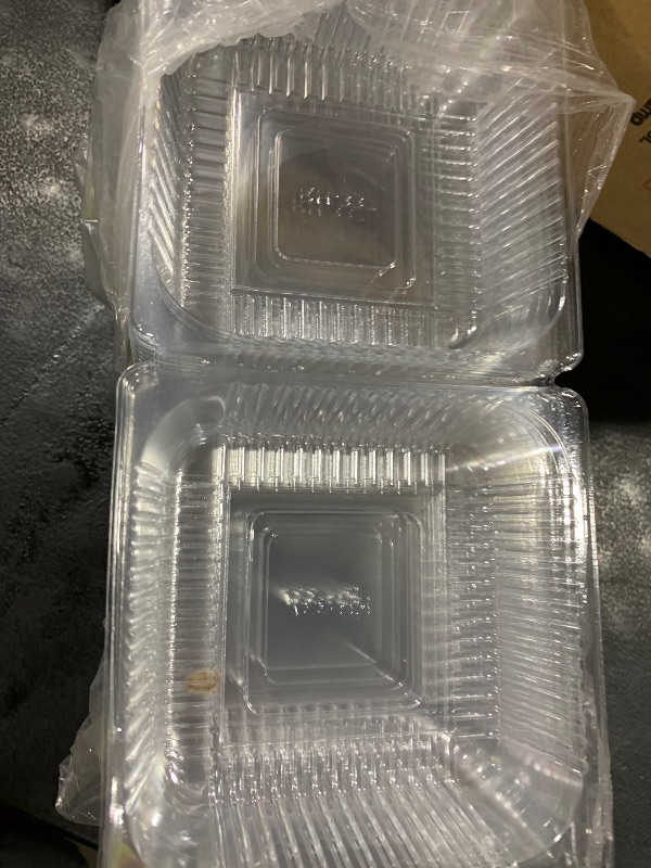 Photo 1 of 100 Pcs Clear Hinged Plastic Containers with Lids,Individual Cake Slice Containers,Square Plastic Food Container,Disposable Clamshell Take Out Containers for Cakes,Cookies,Pasta,Sandwiches,Salad